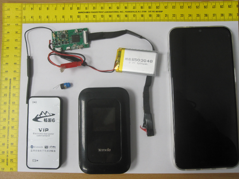 La Guardia Civil detecta a 19 personas con dispositivos audiovisuales en el examen de conducir